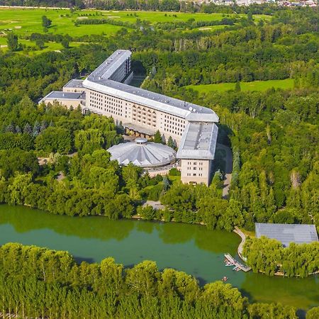 Swissôtel Wellness Resort Alatau Almaty Exterior foto Aerial view