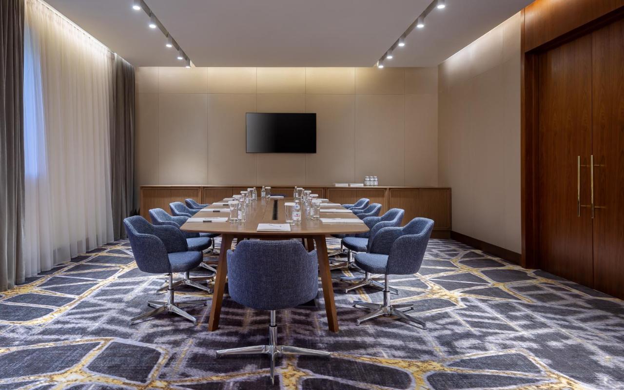 Swissôtel Wellness Resort Alatau Almaty Exterior foto Meeting room