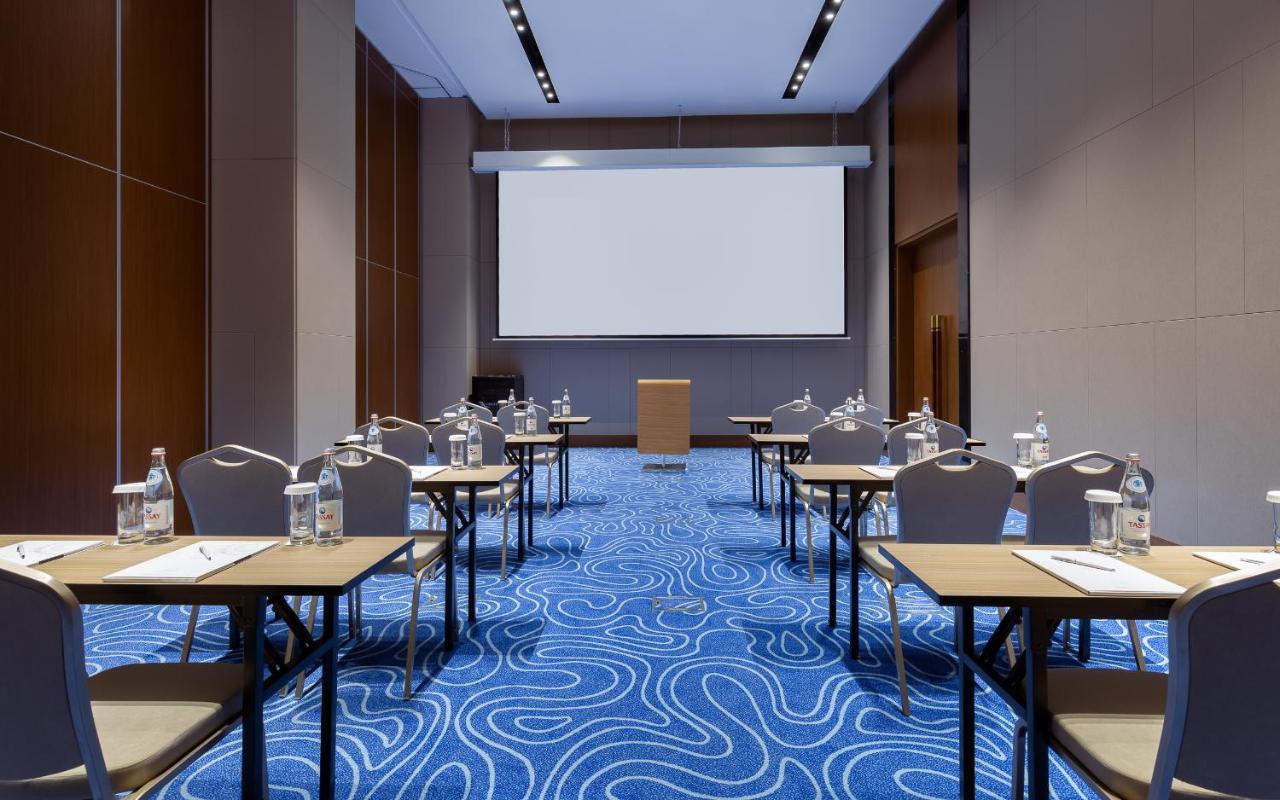 Swissôtel Wellness Resort Alatau Almaty Exterior foto Meeting room